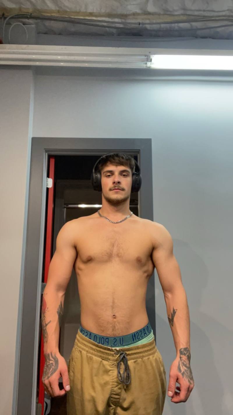 Simon avant, 110 lbs